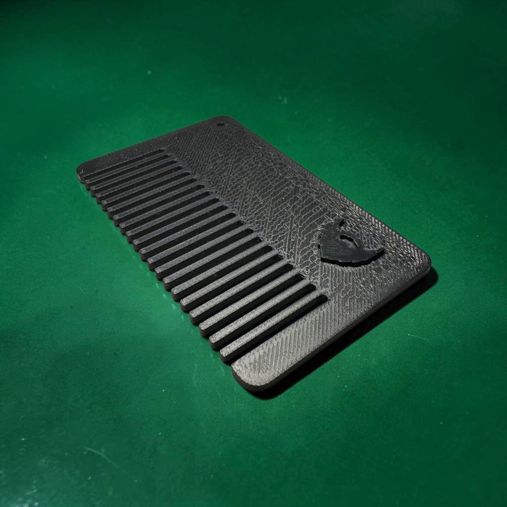 Wallet Beard Comb – Compact Travel Grooming Comb